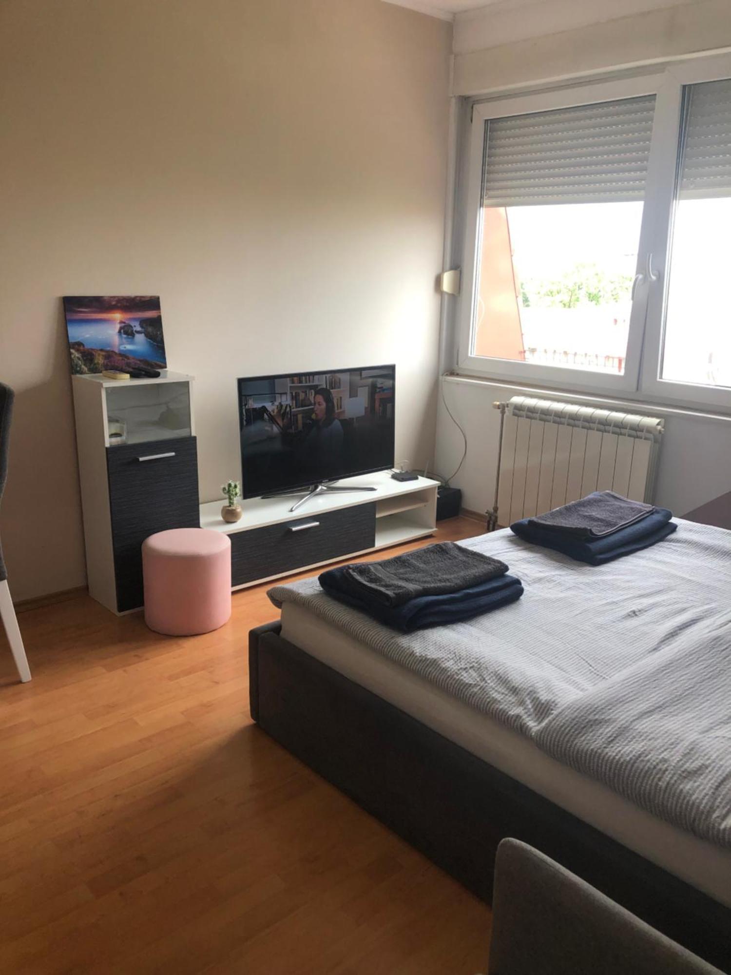 City Sunset Studio Суботица Экстерьер фото
